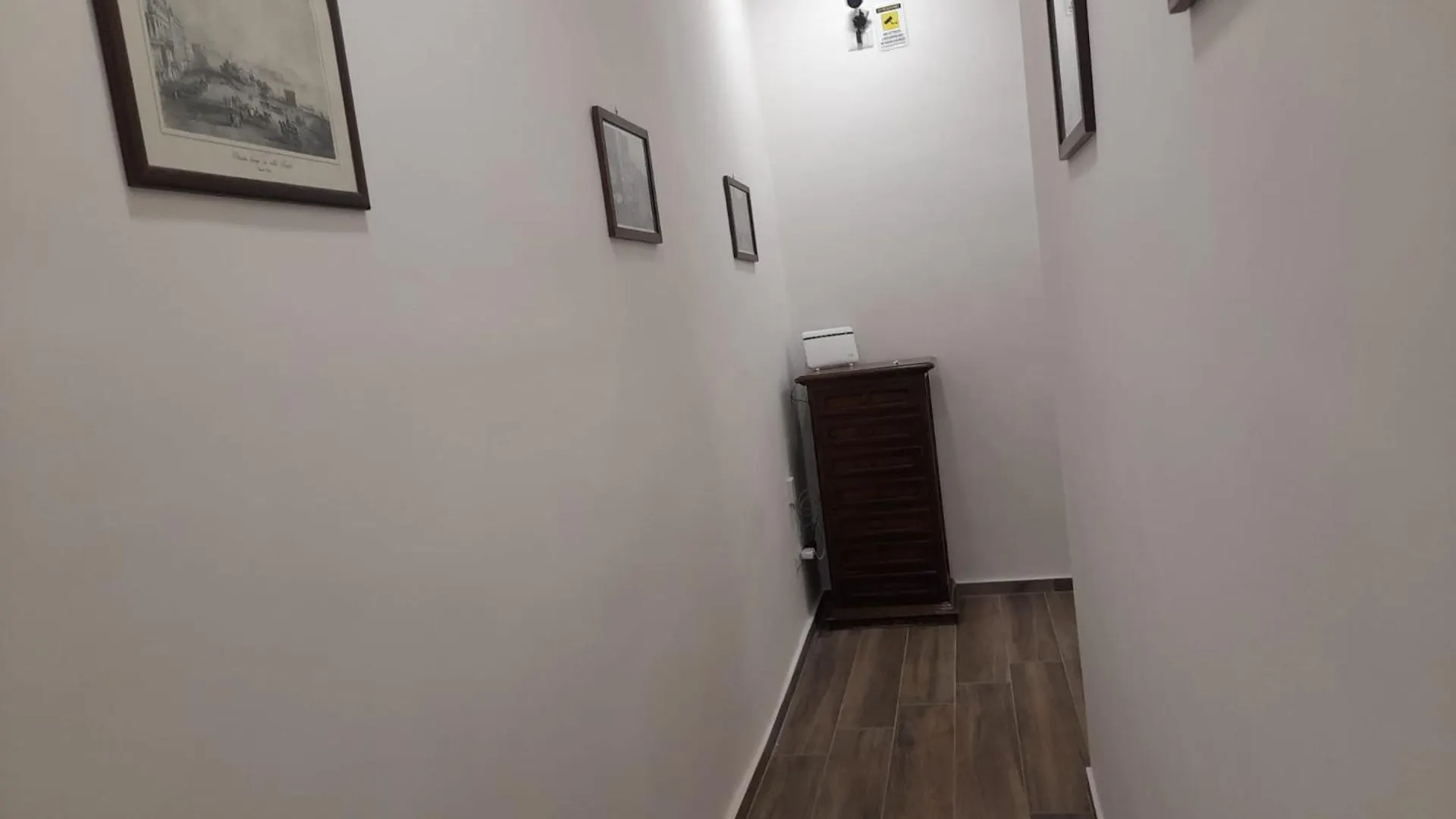 Il Fondaco All'Archivio Storico Naples Italy