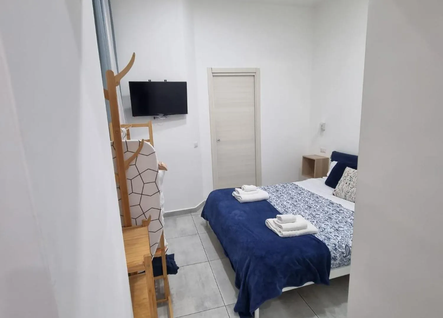 Il Fondaco All'Archivio Storico Naples 0*,  Italy